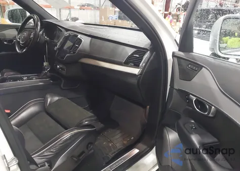 2019 Volvo Xc90 T5 R-Design z USA, uszkodzony, nr VIN YV4102CMXK1509912